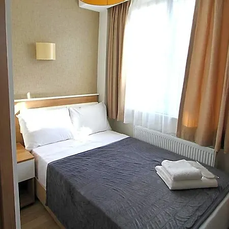 Hotel Metrohill *